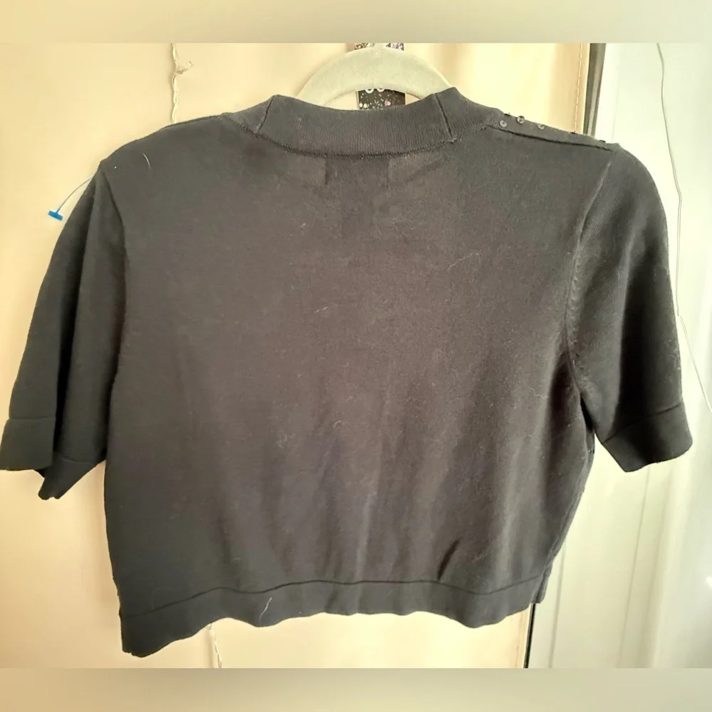 Bay Studio Black Women's Cropped Sequin Sweater. NWT. Size Medium. - Picture 2 of 5